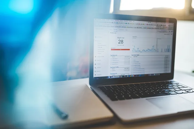 analytics, charts, graphs, traffic, marketing, internet, web, macbook, laptop, computer, technology, blue computer, blue technology, blue laptop, blue marketing, blue internet, blue web, charts, graphs, marketing, marketing, marketing, marketing, marketing, web. Incrementality testing vs attribution: which should UK brands use?